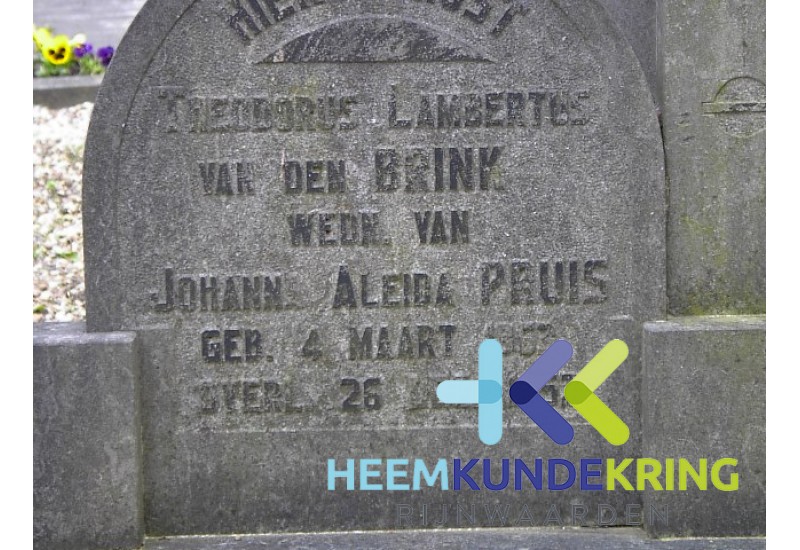 Grafstenen kerkhof Herwen Coll. HKR (107) Th.L.van den Brink